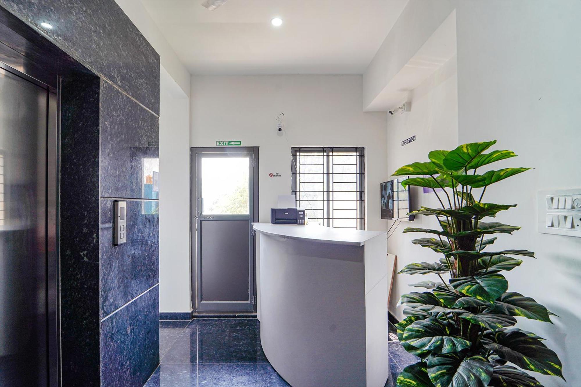 Fabhotel Metro Suites - Nr Esi Hospital Бангалор Экстерьер фото